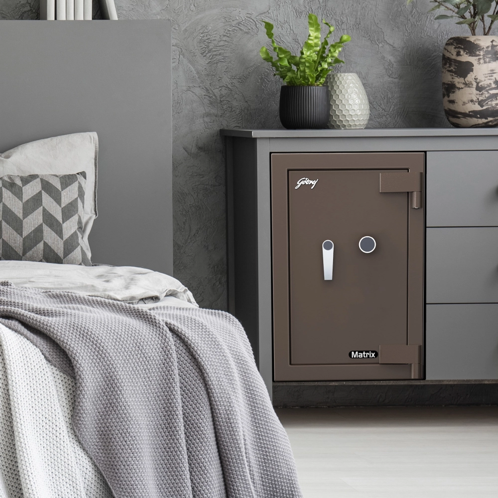 Godrej Matrix 2414 KL Home Safe Locker 